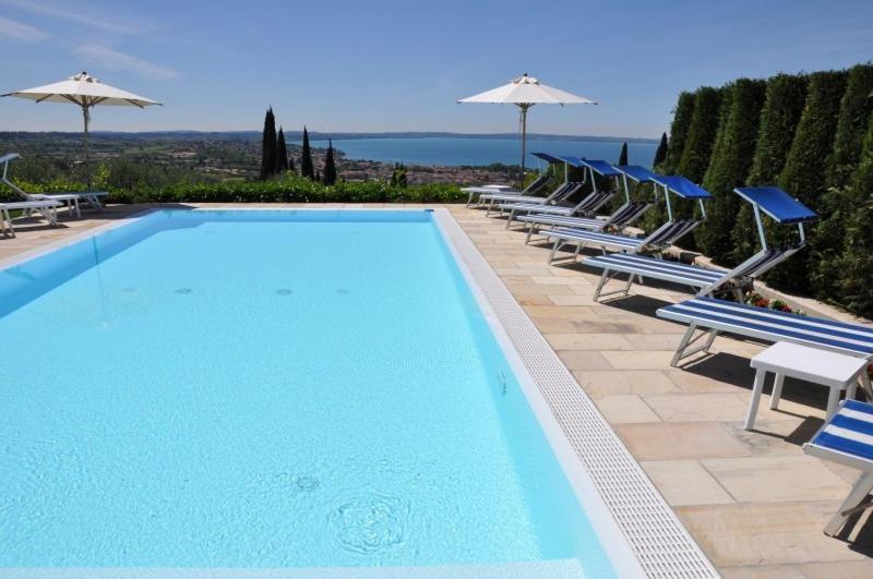 Valbella Hotel Bardolino Buitenkant foto