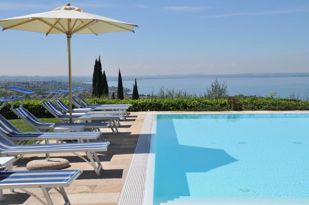 Valbella Hotel Bardolino Buitenkant foto